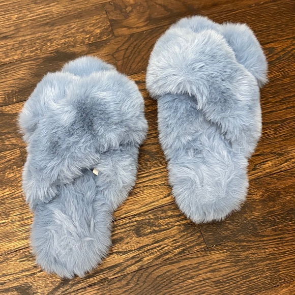 Faux Fur Slipper Bundle Set of 2, Size 5 - 6 - Picture 10 of 12